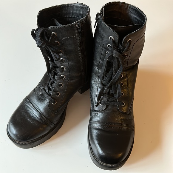 Steve Madden Dreammer Combat Boot - Picture 1 of 7